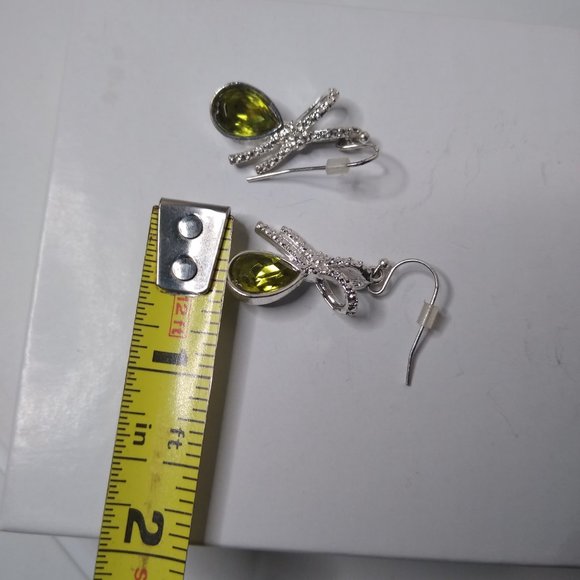 Vintage Green NRT Dangle Earrings - Picture 15 of 15